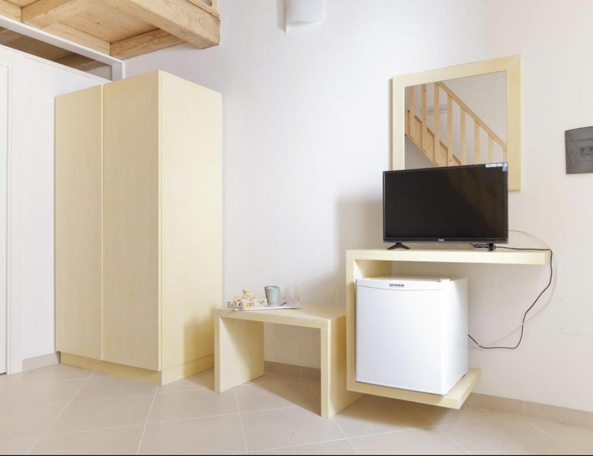 Via Dei Mari Guest House Ористано Екстер'єр фото
