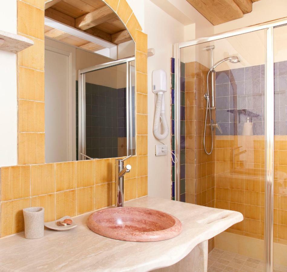 Via Dei Mari Guest House Ористано Екстер'єр фото